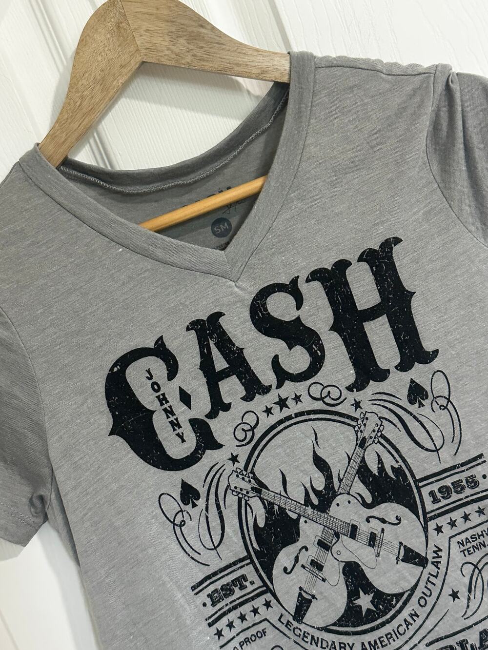 CASH Johnny Cash Graphic Tee S/M Gray V Neck Western Country Rock Guitar